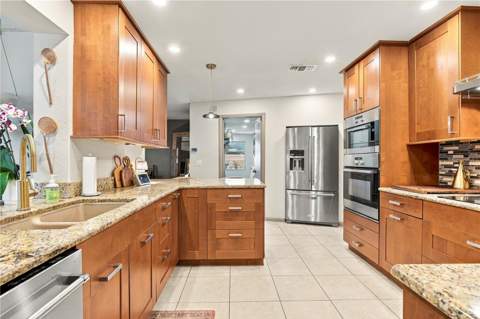 10211 139th Street, Largo FL - photo 20 of 89