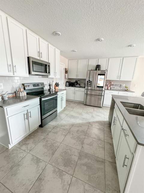 4499 Magnolia Ridge Court, Kissimmee FL - photo 9 of 43