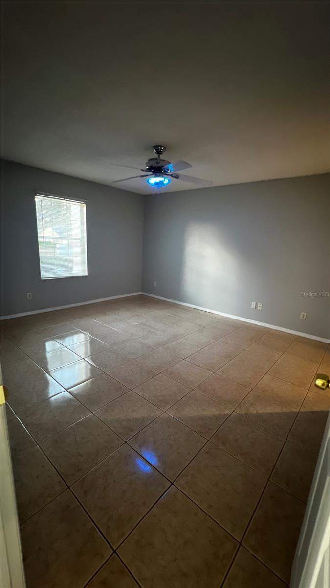 3 bedroom Single Family Residence at 6409 Royal Tern Street, Willow Creek Ph 04, Orlando — photo 5