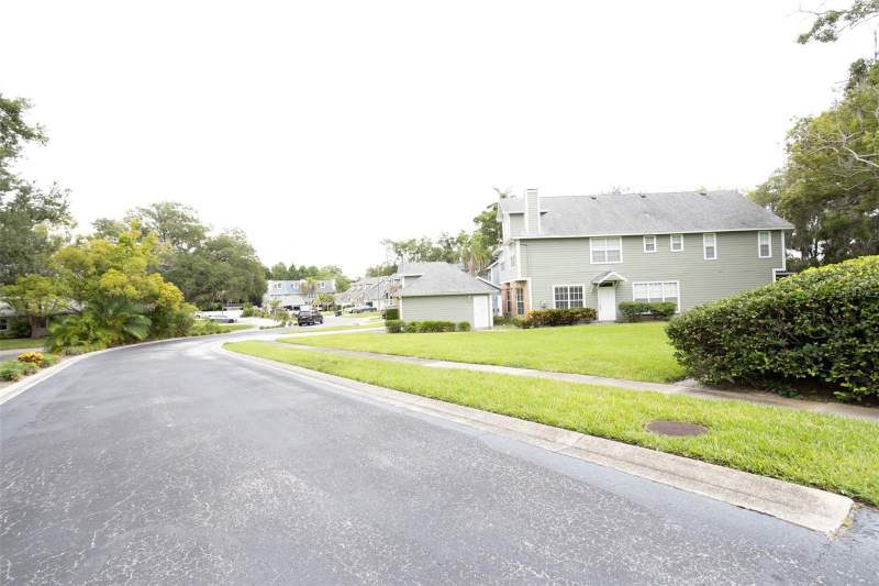 3 bedroom Single Family Residence at 2740 Hamble Village Lane, Somerset Downs, Palm Harbor — photo 3