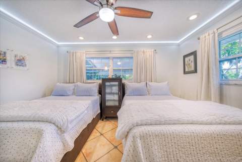 407 Harbor View Lane, Largo FL - photo 23 of 26