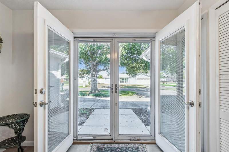 4 bedroom Single Family Residence at 12946 88TH AVENUE, FARM REPLAT, SEMINOLE — photo 2