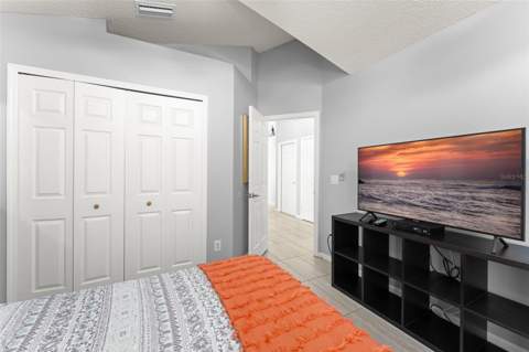 8060 Santee Drive, Kissimmee FL - photo 7 of 66