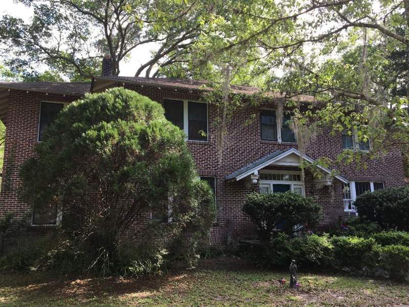 6 bedroom Single Family Residence at 635 NE 9th Avenue, Elliot & Lengle Add To Gville, Gainesville — photo 2