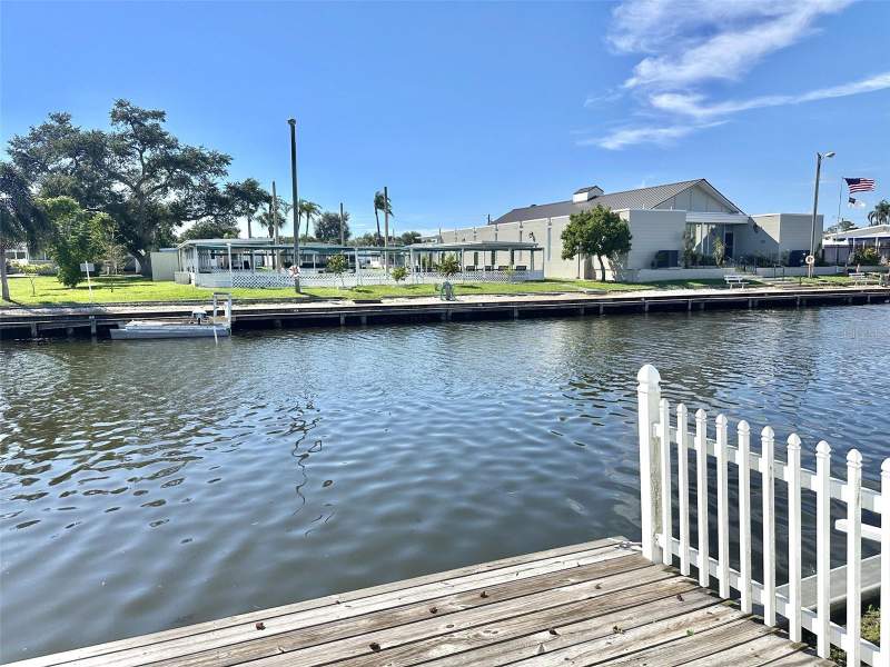 2 bedroom Mobile Home at 11022 100th Way #76, Lake Seminole Resort North M/H Unrec, Largo — photo 3