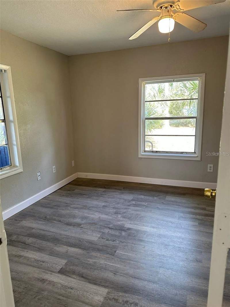 2 bedroom Single Family Residence at 1219 W 8th Street, Seminole Park, Sanford — photo 3