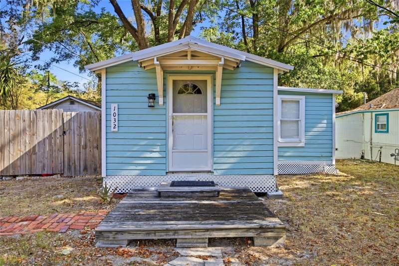 1 bedroom Single Family Residence at 1032 NW 40th Avenue, Oak Hill, Gainesville — photo 3