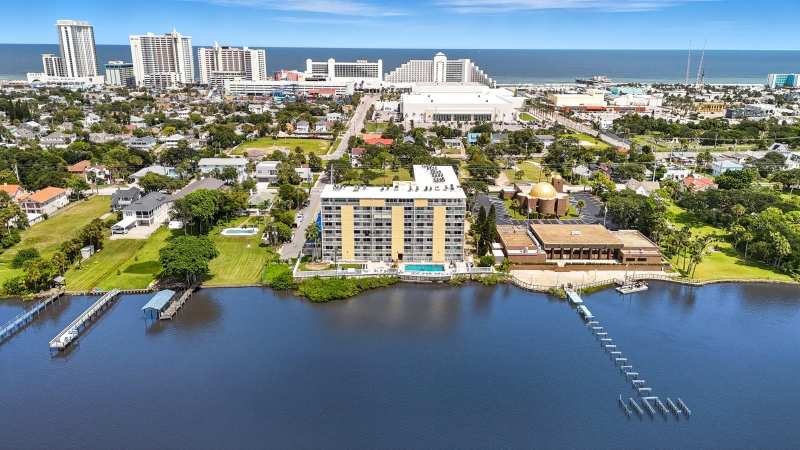 2 bedroom Condominium at 145 N Halifax #704, Harbor View, Daytona Beach — photo 1
