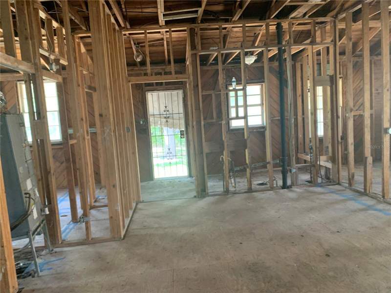 2 bedroom Single Family Residence at 3010 E Curtis Street, Hamners W E George Washington, Tampa — photo 4