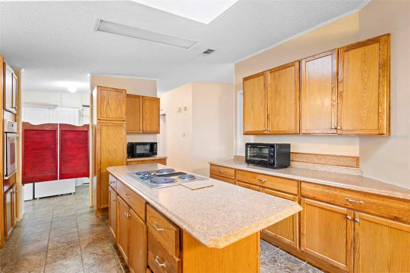2 bedroom Condominium at 11910 Salina Way #11910, Lake Yale Estates, Leesburg — photo 5