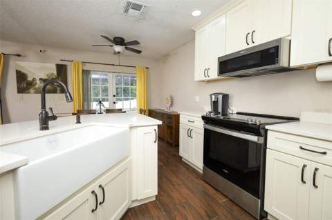 1152 Twin Rivers Boulevard, Oviedo FL - photo 13 of 63