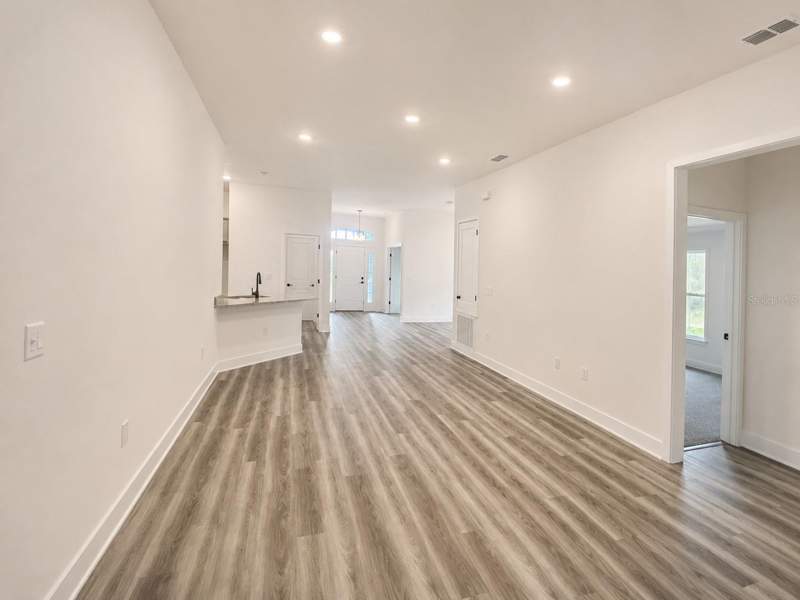 4 bedroom Single Family Residence at 12984 Kent Bradley Street, Abbey Glen, Dade City — photo 3