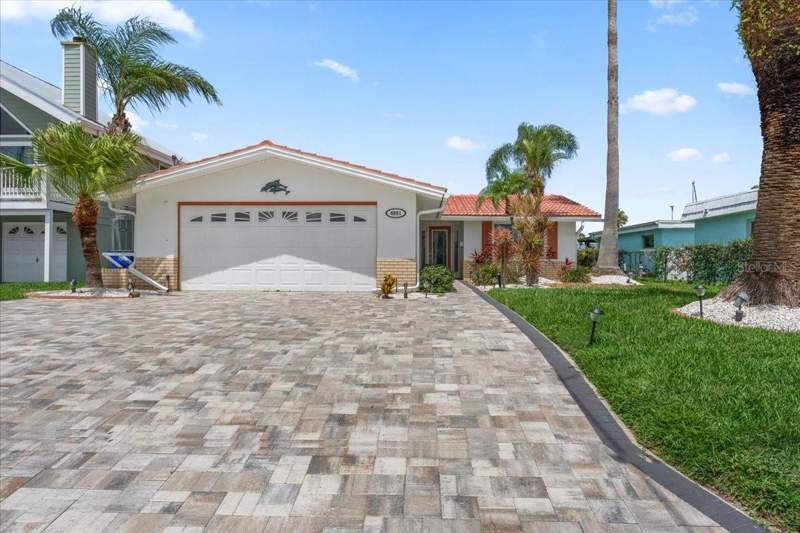 2 bedroom Single Family Residence at 4951 Pompano Drive, Flor A Mar, New Port Richey — photo 2