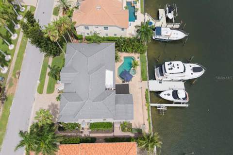 6113 Pasadena Point Boulevard, Gulfport FL - photo 6 of 6