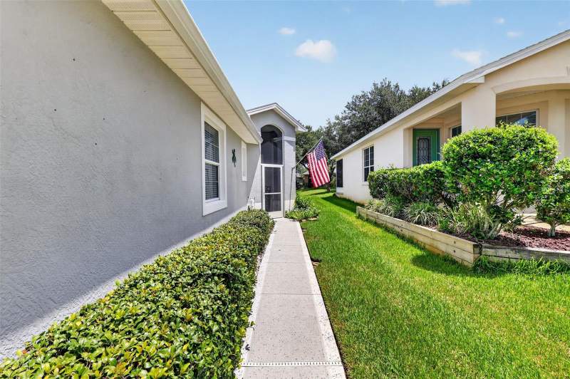 3 bedroom Single Family Residence at 20512 Queen Alexandra Drive, Royal Highlands Ph 02-B Lt 1317 Pb 50 Pg, Leesburg — photo 5