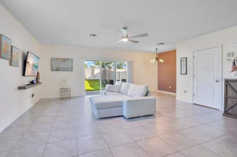 9043 Carlotta Way, Kissimmee FL - photo 7 of 37