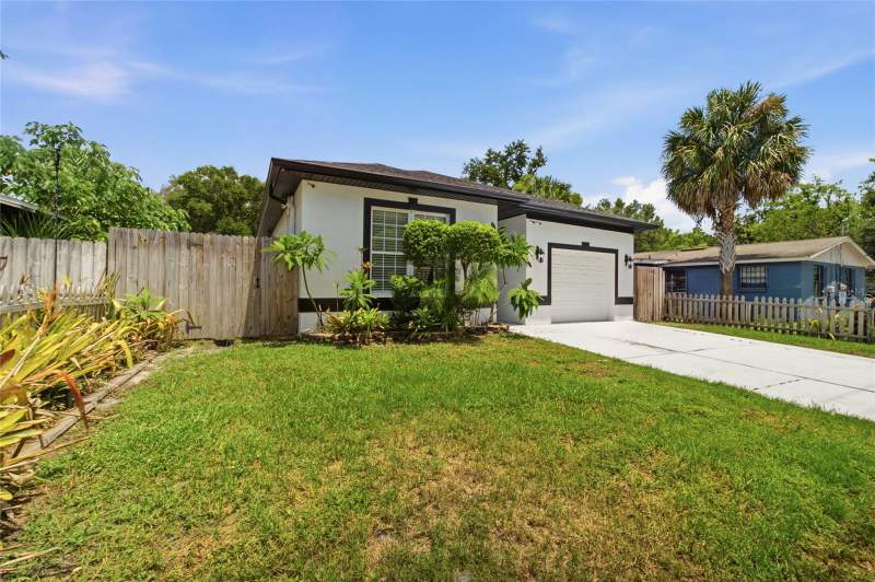 5 bedroom Single Family Residence at 8205 N 12th Street, Sulphur Spgs Add, Tampa — photo 2
