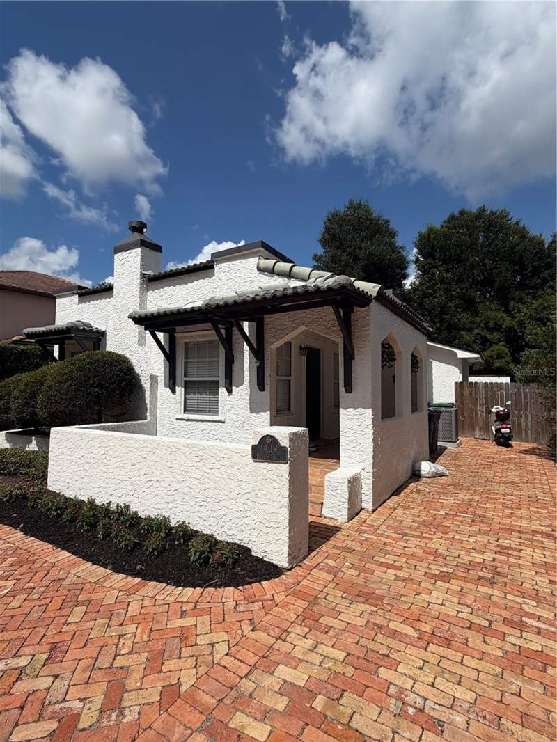 2 bedroom Single Family Residence at 1409 Sunset Drive, Lake Knowles Terrace, Winter Park — photo 3