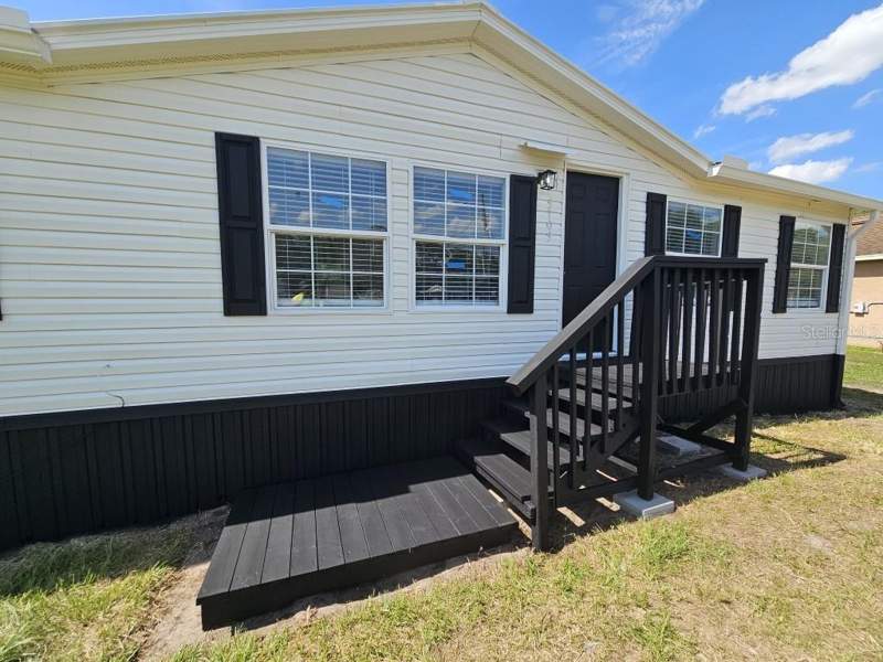5 bedroom Manufactured Home at 5105 COUNTRYSIDE COURT, COUNTRYSIDE, ST CLOUD — photo 3