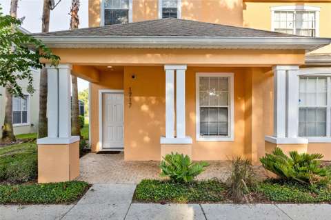 1717 Retreat Circle, pool for sale in Clermont