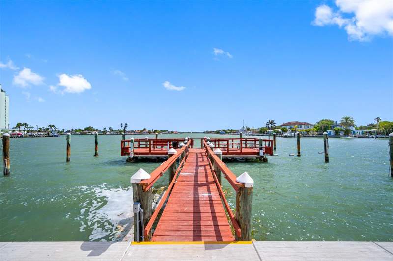 2 bedroom Condominium at 6363 Gulf Winds Drive #437, Sylvette Condo, St Pete Beach — photo 2