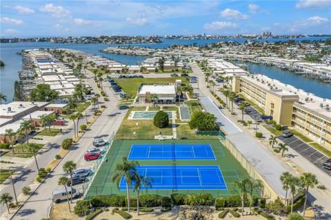 93 Boca Ciega Point Boulevard #93, St Petersburg FL - photo 7 of 96