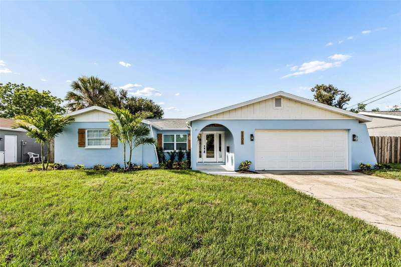 4 bedroom Single Family Residence at 1101 54th Avenue, Bickleys Lakewood Sub, St Petersburg — photo 4