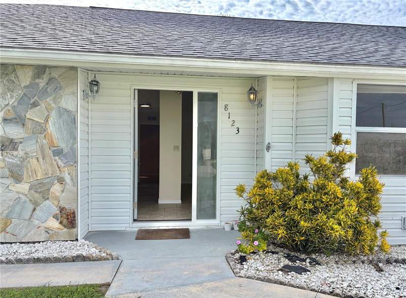 3 bedroom Single Family Residence at 8123 Bessemer Avenue, Port Charlotte Sub 37, North Port — photo 3