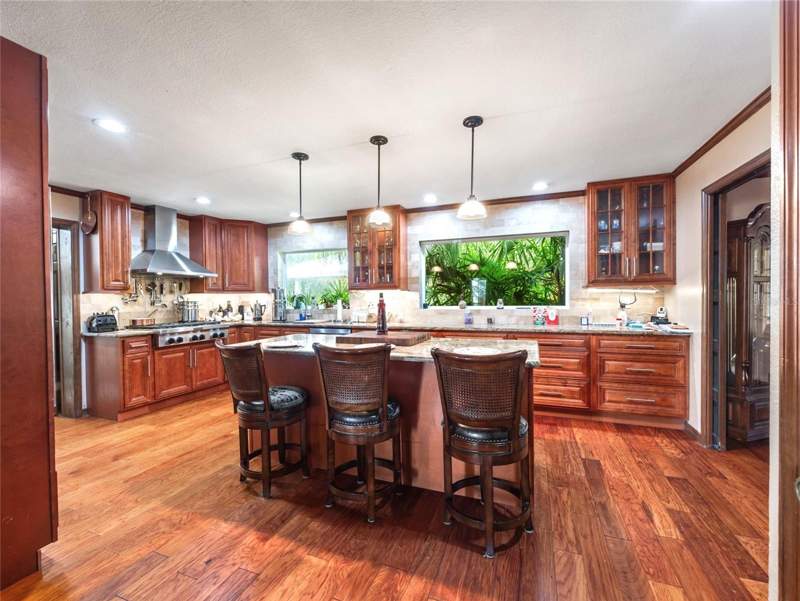 4 bedroom Single Family Residence at 15733 TOWER VIEW DRIVE, CRYSTAL COVE, CLERMONT — photo 2