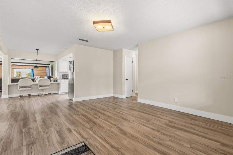 4 bedroom Single Family Residence at 9909 Jacaranda Avenue, Patio Point, Clermont — photo 3