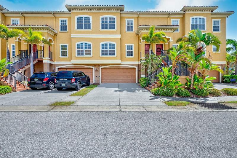 3 bedroom Townhouse at 6518 Sand Shore Lane, Reserve At Sea Forest, New Port Richey — photo 3