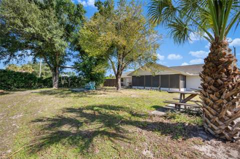 11639 Claremont Drive, Port Charlotte FL - photo 21 of 40
