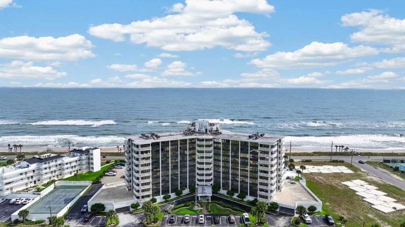 2 bedroom Condominium at 3580 S Ocean Shore Boulevard #509, Nautilus Condominium, Flagler Beach — photo 3