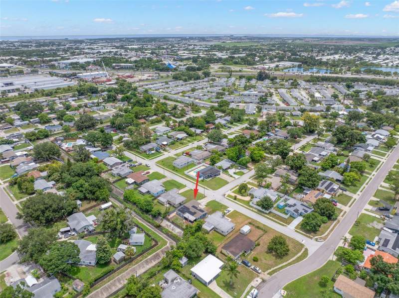 5 bedroom Single Family Residence at 9780 53rd Street, Skyview Terrace, Pinellas Park — photo 5