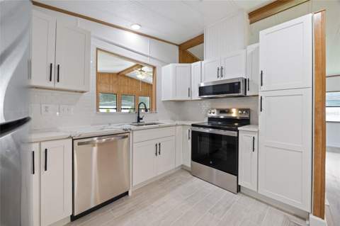 712 Jason Drive, Lady Lake FL - photo 11 of 27