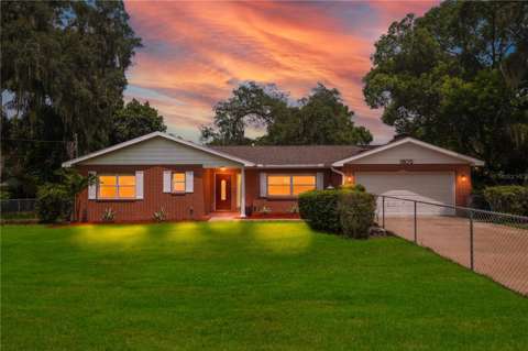 1805 Dierker Drive, home for sale in Valrico 33596
