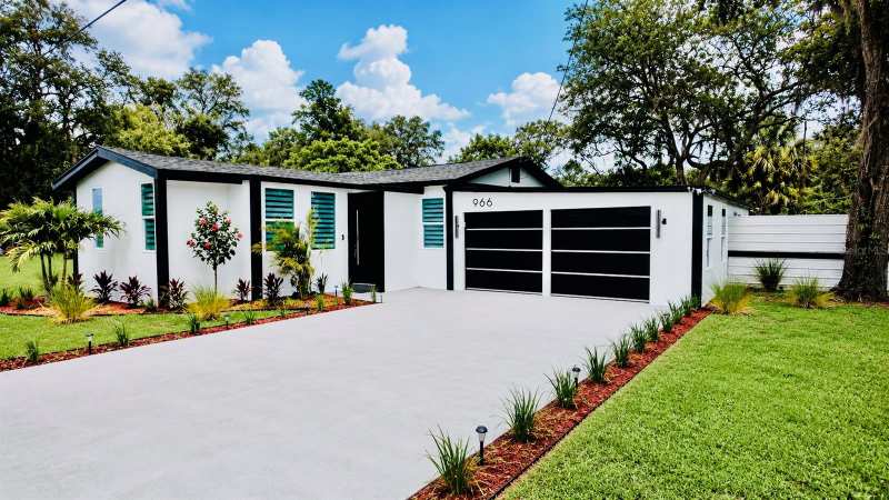 4 bedroom Single Family Residence at 966 Clover Street, Sub Of NE 22 Acres, Deland — photo 1