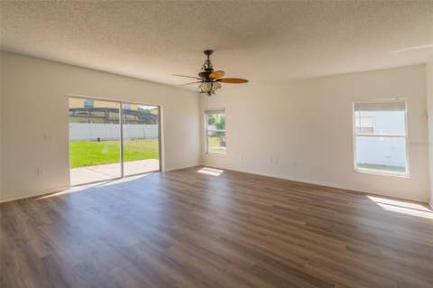 4401 Evergreen Forest Loop, Kissimmee FL - photo 19 of 35