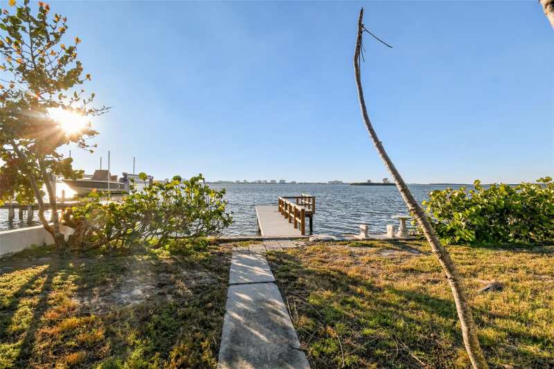 3 bedroom Single Family Residence at 1836 Venetian Point Drive, Venetian Point, Clearwater — photo 1