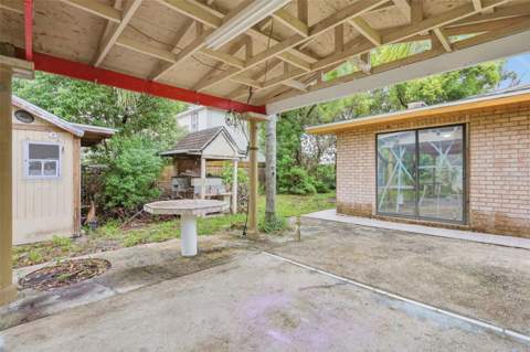 1098 E De Carlo Drive, Deltona FL - photo 8 of 49