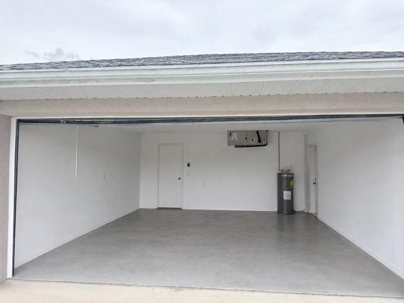 3 bedroom Single Family Residence at 21467 Peachland Boulevard, Port Charlotte Sec 027, Port Charlotte — photo 4