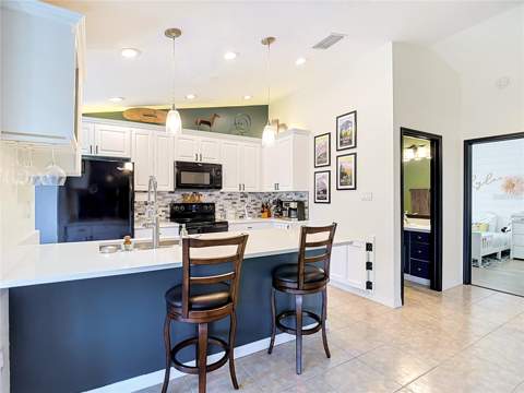 9902 Stephenson Drive, New Port Richey FL - photo 17 of 57