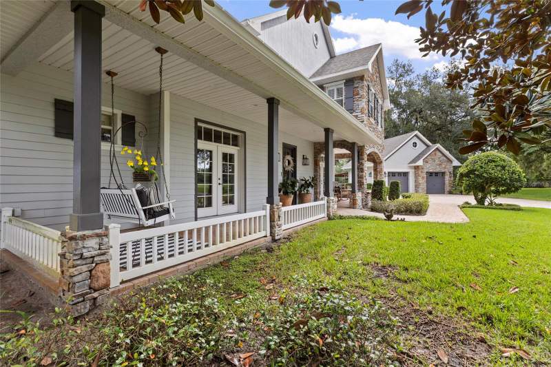5 bedroom Single Family Residence at 19601 Eagle Crest Drive, Eagle Crest Sub, Lutz — photo 5