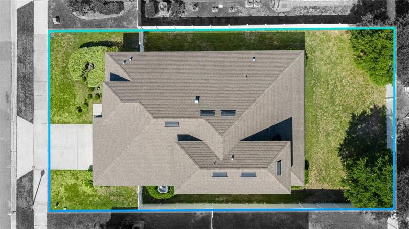 5 bedroom Single Family Residence at 3261 Bethpage Loop, Summerview/Wolf Crk Rdg Ph 2B-, Mount Dora — photo 2