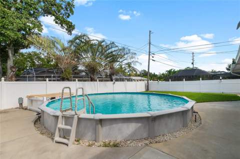 487 Lake Hill Lane, Largo FL - photo 7 of 32