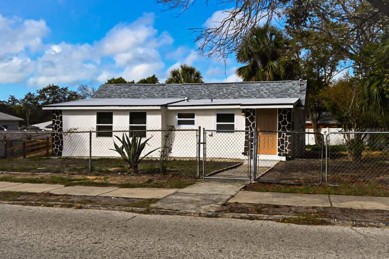 3 bedroom Single Family Residence at 426 S Disston Avenue, Kibbee Add 1, Tarpon Springs — photo 2