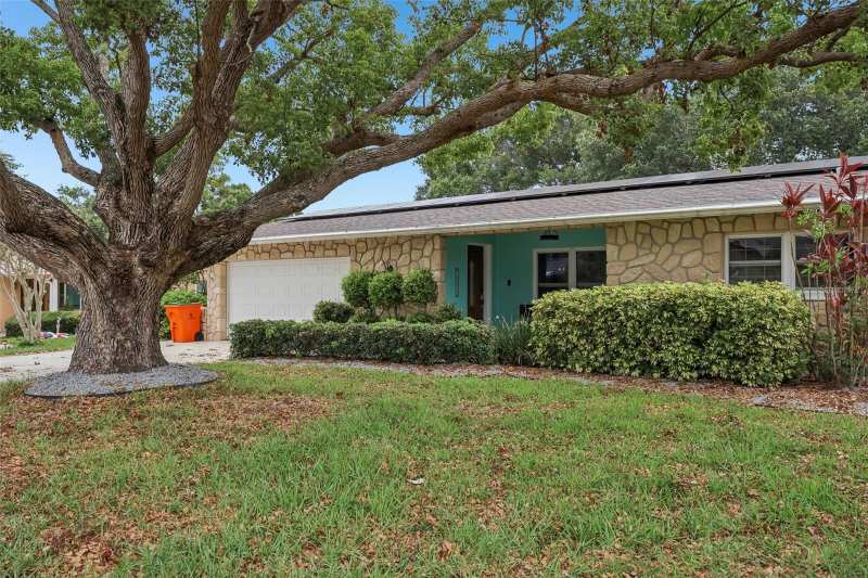 4 bedroom Single Family Residence at 13801 87th Avenue, Oakhurst Park, Seminole — photo 1