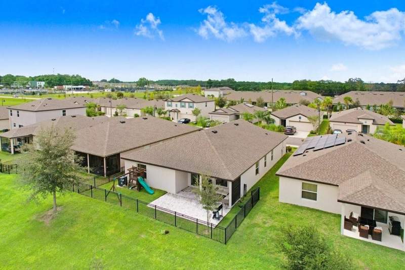 4 bedroom Single Family Residence at 6766 Shelby Lynn Way, Links/Calusa Spgs, Zephyrhills — photo 4