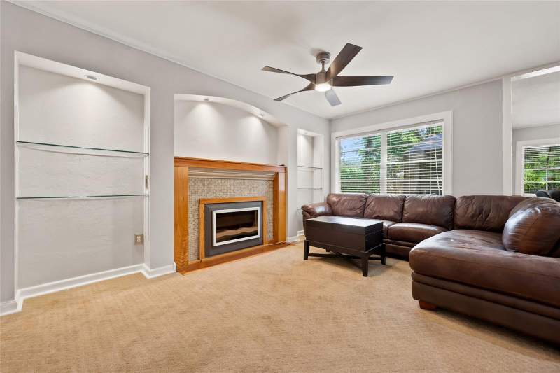 4 bedroom Single Family Residence at 5609 NW 34th Street, Northwood Oaks, Gainesville — photo 4