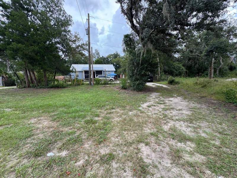 3 bedroom Single Family Residence at 19150 County Road 450, East Umatilla, Umatilla — photo 3
